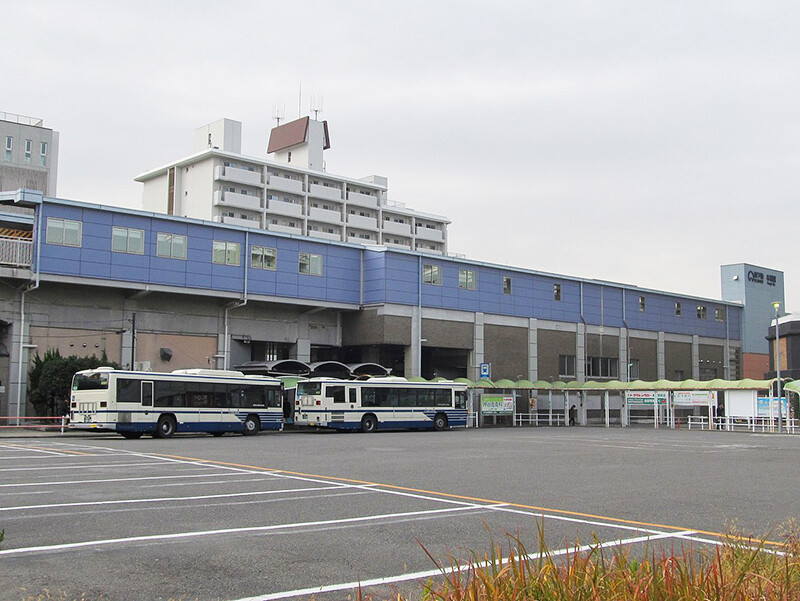 本郷駅の外観