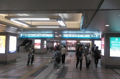 上大岡駅構内4