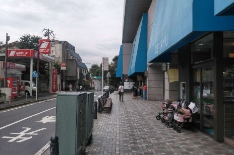 上大岡駅東側1