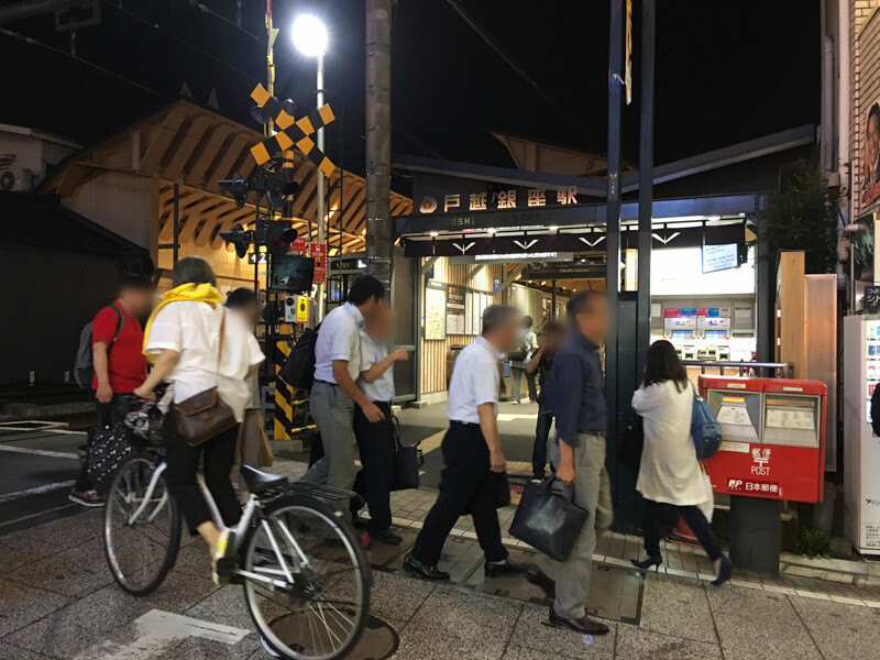 戸越銀座駅周辺の夜の雰囲気