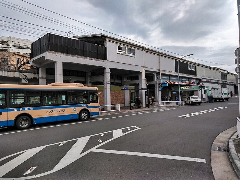 山手駅西側周辺ロータリー