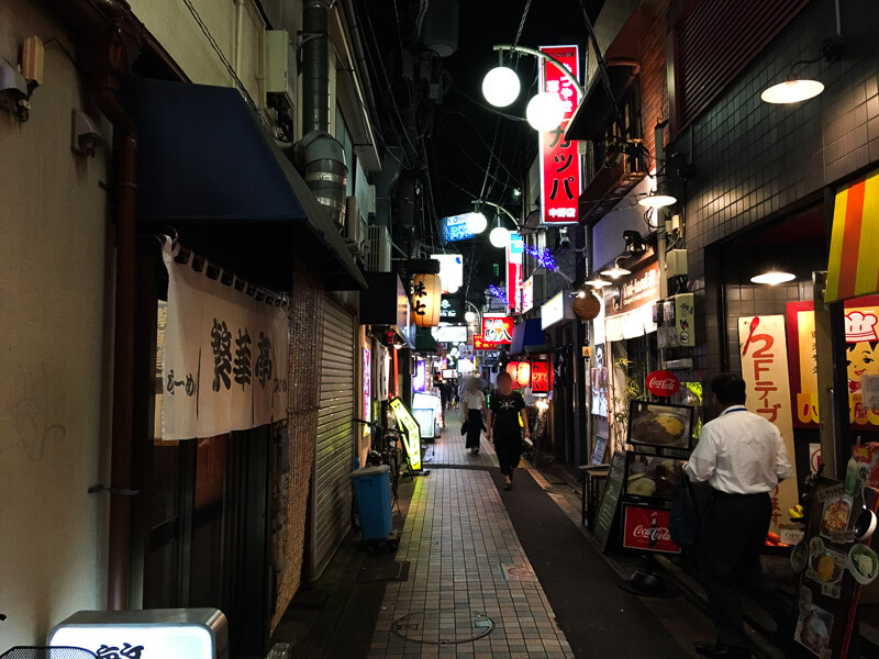 飲み屋街