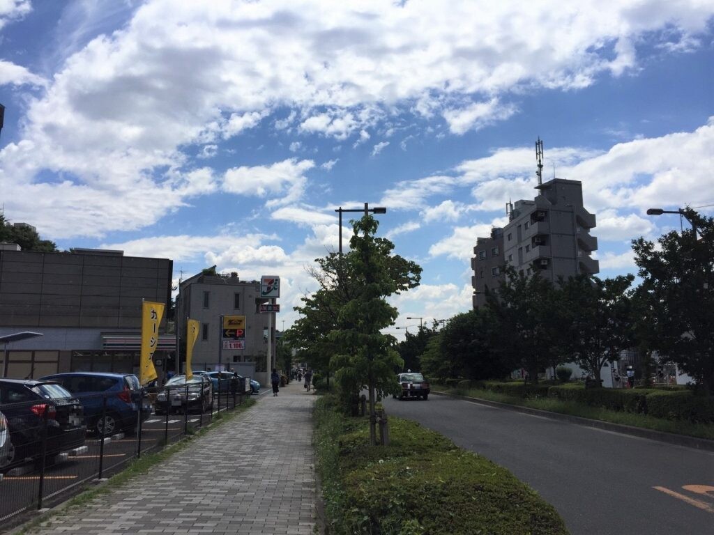 花小金井駅南口遊歩道