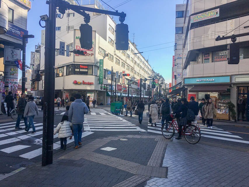 三鷹駅南口2