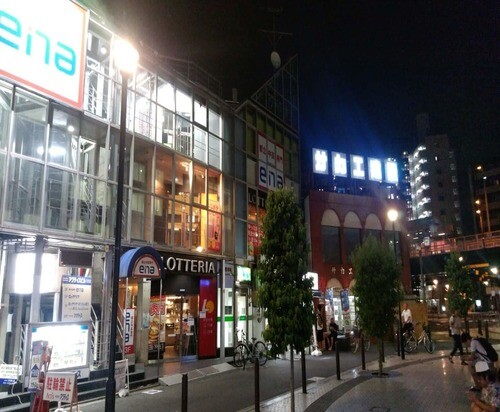 椎名町駅前