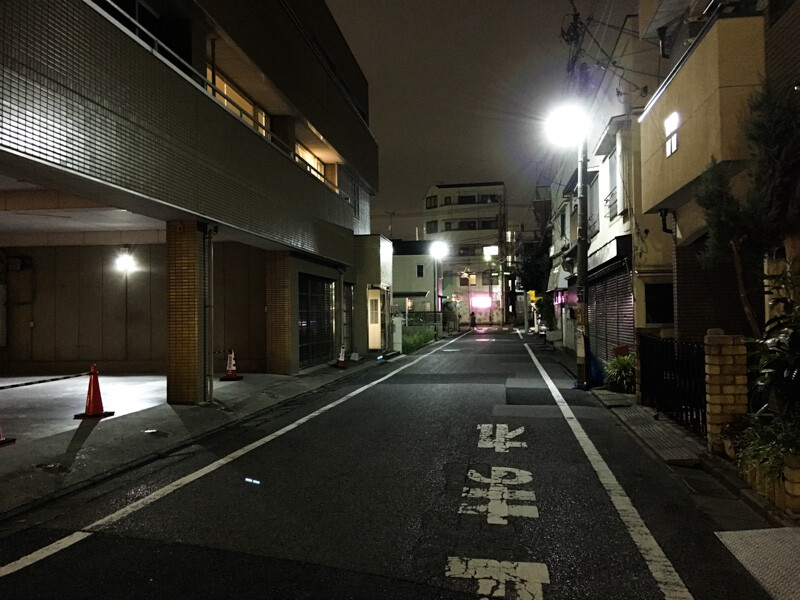 住宅街の夜道