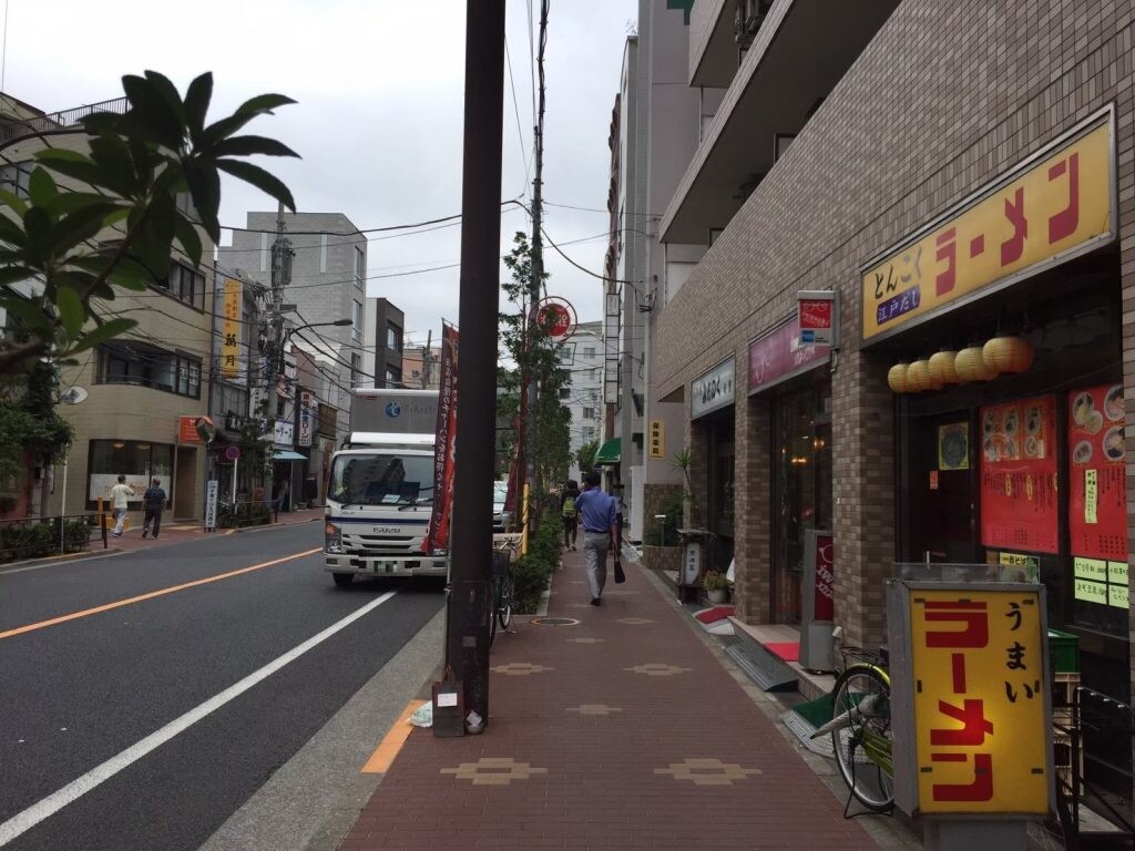 春日駅東側3