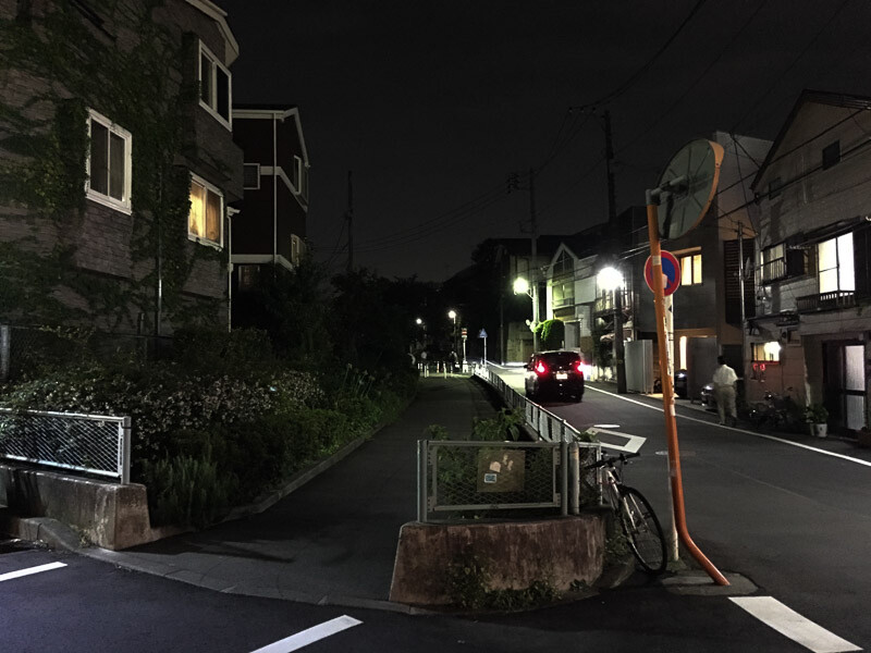 中目黒駅の夜の雰囲気