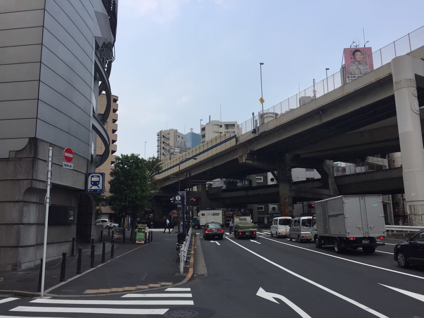 麻布十番駅東側