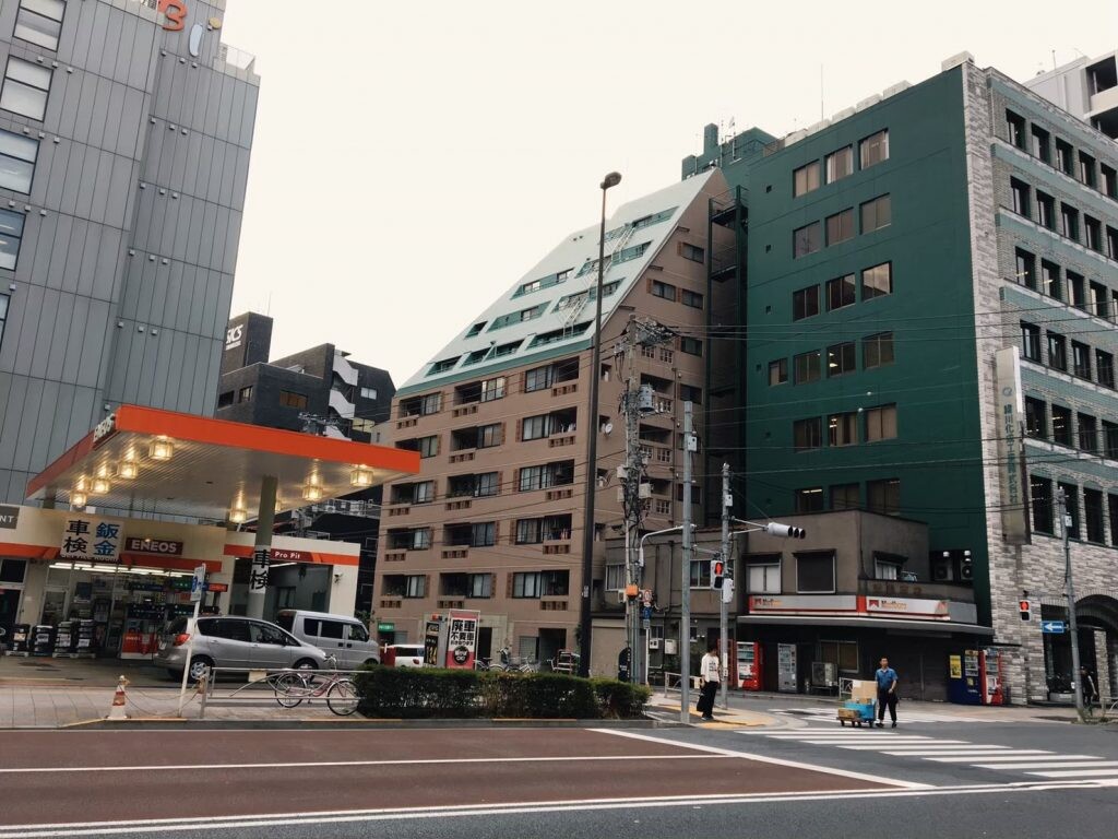 蔵前駅前5