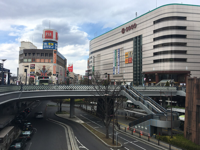 川口駅東側