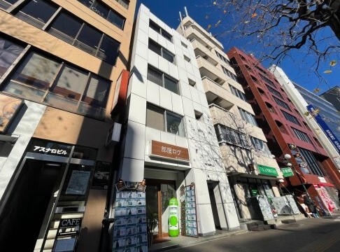 株式会社embark　部屋ログ 四谷店